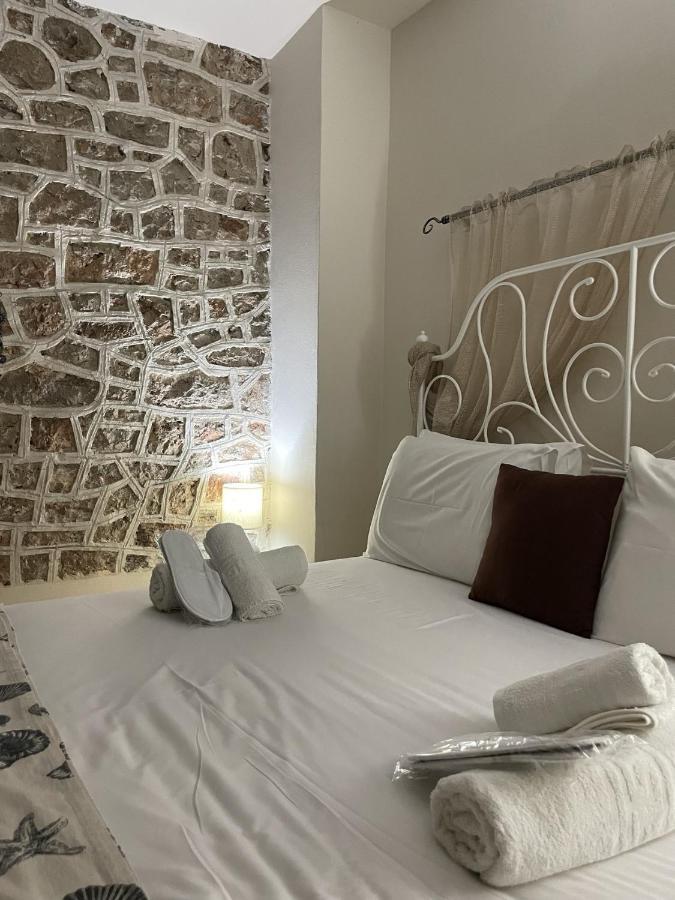 Marina Castellana Studios II Chalki Town Ngoại thất bức ảnh