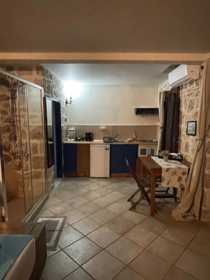 Marina Castellana Studios II Chalki Town Ngoại thất bức ảnh